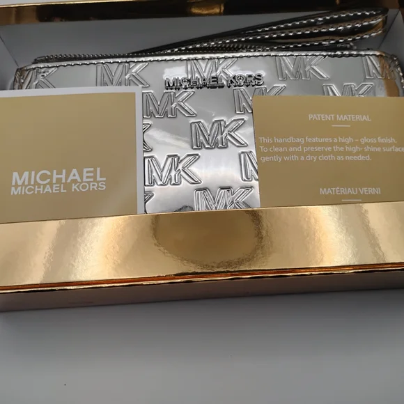 Michael Kors Metallic Silver Wristlet Double Wallet With Box - Picture 2 of 12